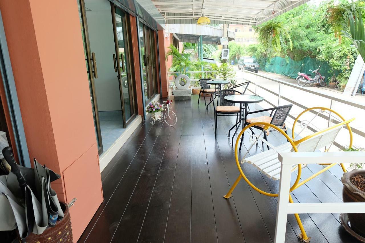 Arm Mansion Aparthotel Bangkok Buitenkant foto